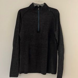 Mens Lululemon lightweight gray 1/4 zip/pullover size large